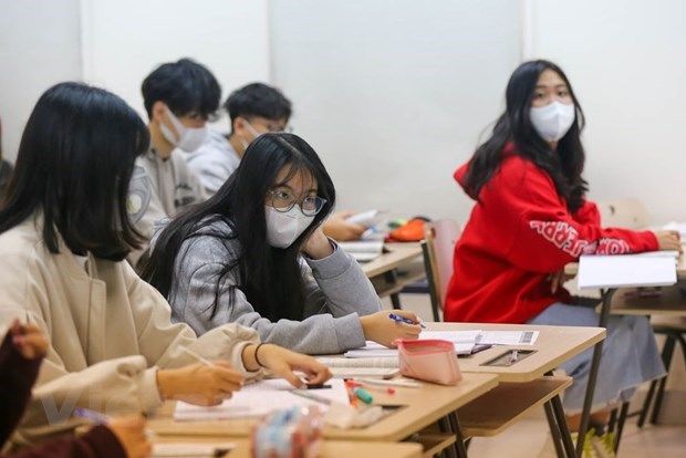 Học sinh trở lại trường từ 2/3: Có thể sẽ không học bù Thứ 7, Chủ nhật