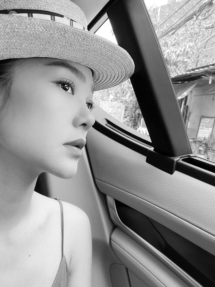 Hội bạn thân Nhã Phương hội ngộ, Trấn Thành tổ chức sinh nhật muộn