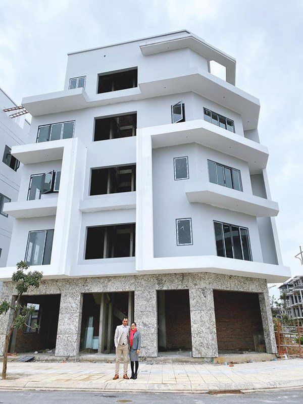 Hội sao nữ Việt mua nhà tiền tỷ báo hiếu cha mẹ trước khi xuất giá