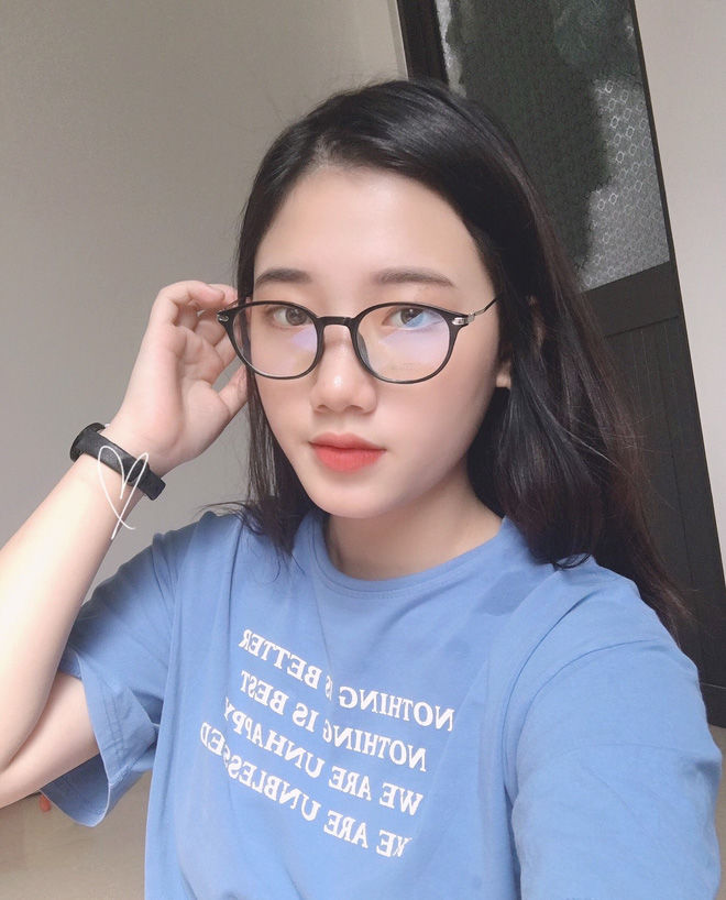 Hotgirl Đà Nẵng nổi như cồn chỉ sau một đêm nhờ giống hệt Suzy