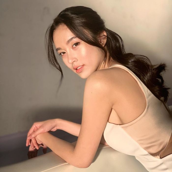 Hương Giang xuất sắc trở thành Hoa hậu chuyển giới có follow cao nhất