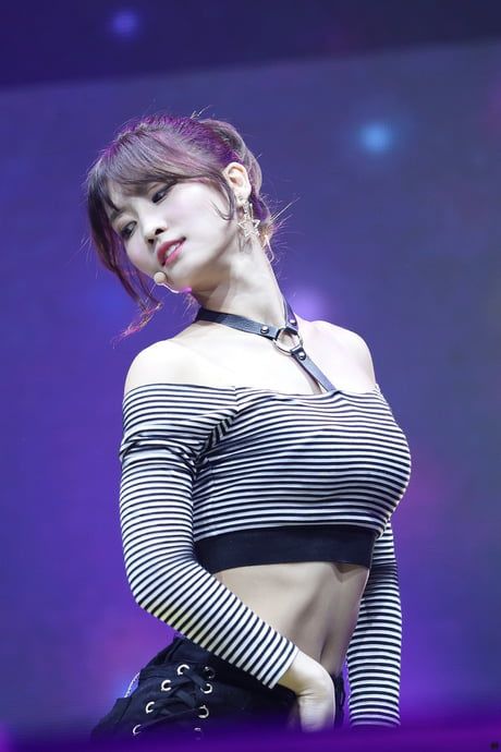 Jennie và 5 nữ idol sở hữu body “gây mê” với cơ bụng số 11 săn chắc