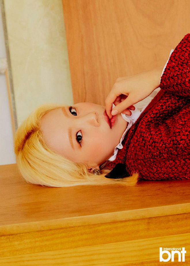 JooE bùng nổ nhan sắc: Nữ idol bị gắn mác xấu nhất Kpop giờ đã khác