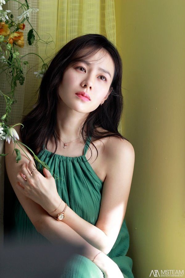 Khắc phục làn da dầu, Son Ye Jin có bí quyết riêng: Đắp 2 loại mặt nạ