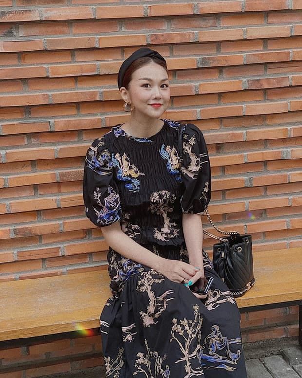 Không chỉ Thanh Hằng, Jennie và sao Kbiz cũng “nghiện” đeo băng đô