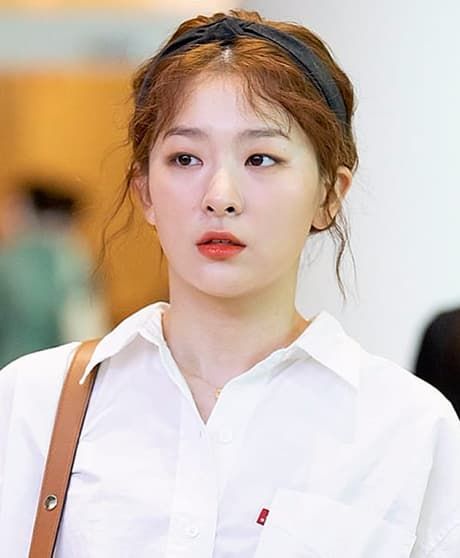 Không chỉ Thanh Hằng, Jennie và sao Kbiz cũng “nghiện” đeo băng đô
