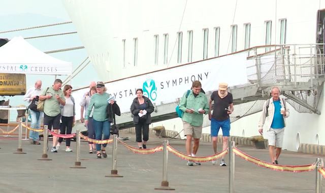 Kiểm soát chặt chẽ tàu Crystal Symphony cập cảng TP.HCM
