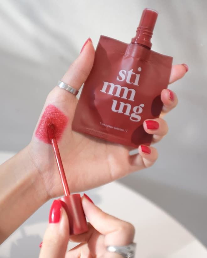 Kiểu son nàng chớ bỏ qua dịp Valentine: Đỉnh nhất là son có vỏ như túi