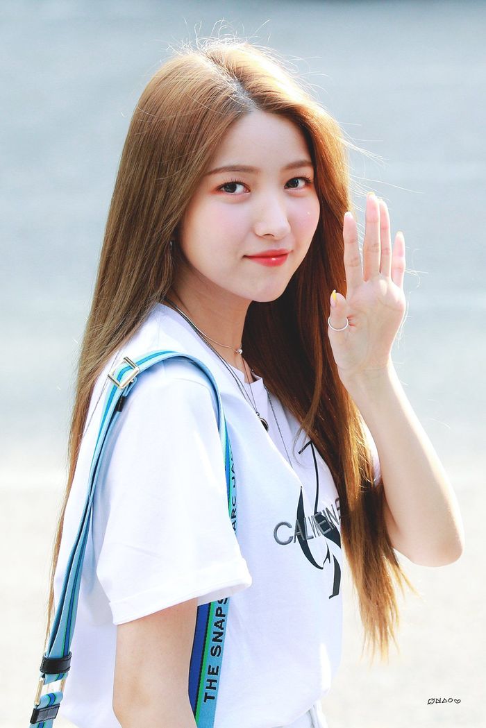 Idol Kpop có nghệ danh trước khi debut: IU nghệ danh là Ji Heun