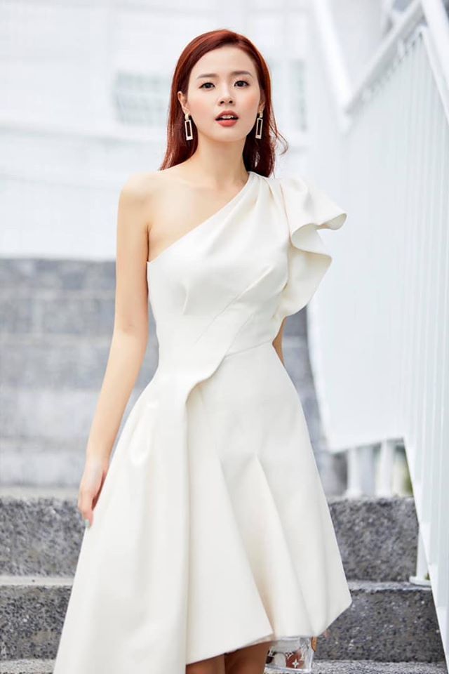 Midu lột xác nhanh chóng khiến nhiều người ngỡ ngàng