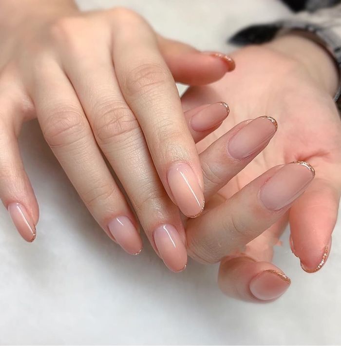 Tổng hợp những mẫu nail đơn giản giúp cô dâu rạng ngời ngày cưới