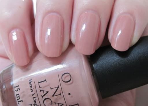 Tổng hợp những mẫu nail đơn giản giúp cô dâu rạng ngời ngày cưới