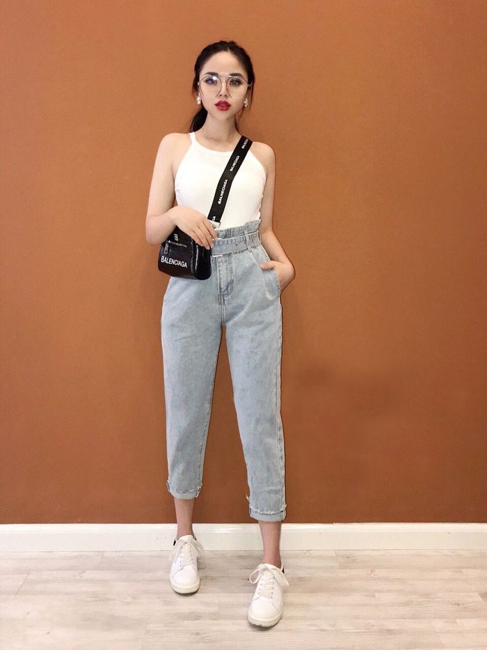 Những item ăn gian chiều cao cho nàng nấm lùn: Croptop, quần cạp cao