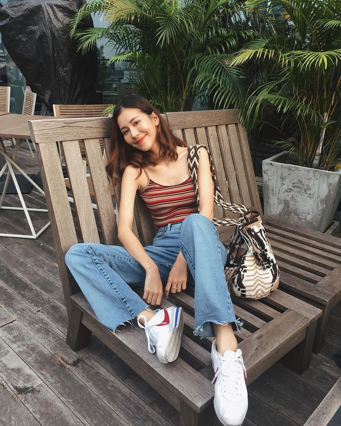Những item ăn gian chiều cao cho nàng nấm lùn: Croptop, quần cạp cao