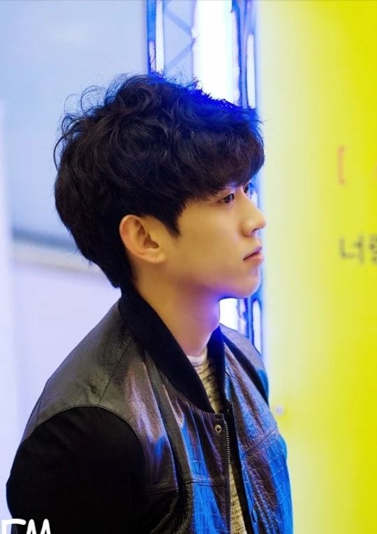 Những quản lí đẹp trai không khác gì idol làm fan điên đảo
