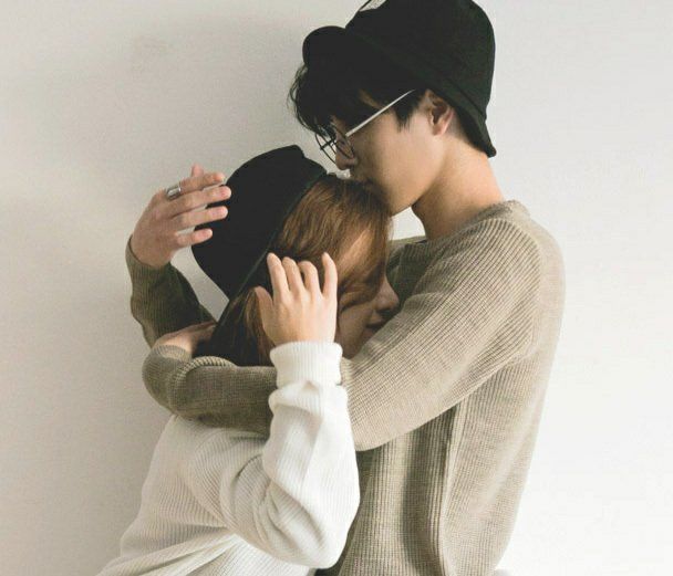 Ôm crush mỗi ngày là vắc xin tăng cường miễn dịch tốt