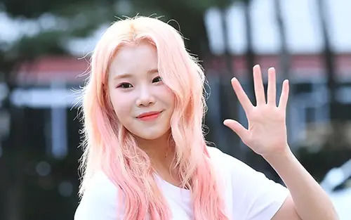JooE (MOMOLAND): Tôi thực sự mệt mỏi và kiệt quệ sau mỗi lịch trình