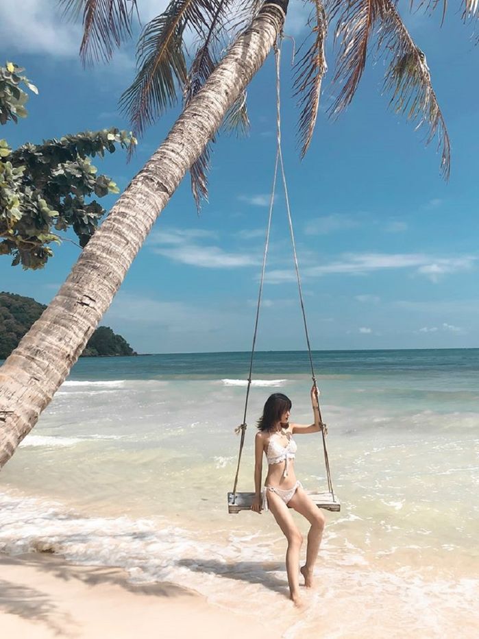 Phú Quốc tháng 2: Mùa của chị em thi nhau thả dáng bên sao biển