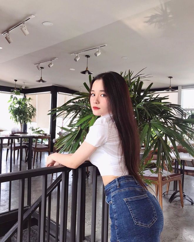 Anh Thư - sao nhí Gia đình phép thuật xinh như hotgirl ở tuổi 18