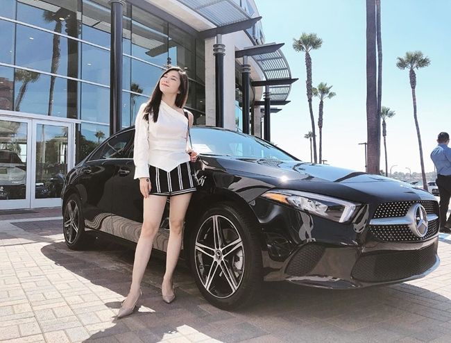 Sao nữ Vbiz 25 tuổi: Hòa Minzy cát-xê khủng, Hương Tràm biệt thự 20 tỷ