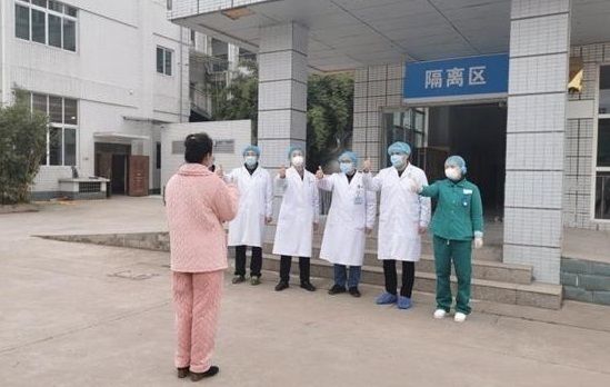 Sau 10 ngày ra viện, bệnh nhân lại dương tính Covid-19 khi tái khám