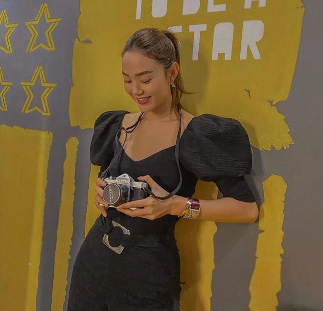 Street style sao Việt tuần qua:Tóc Tiên diện nguyên cây cam lạ mắt