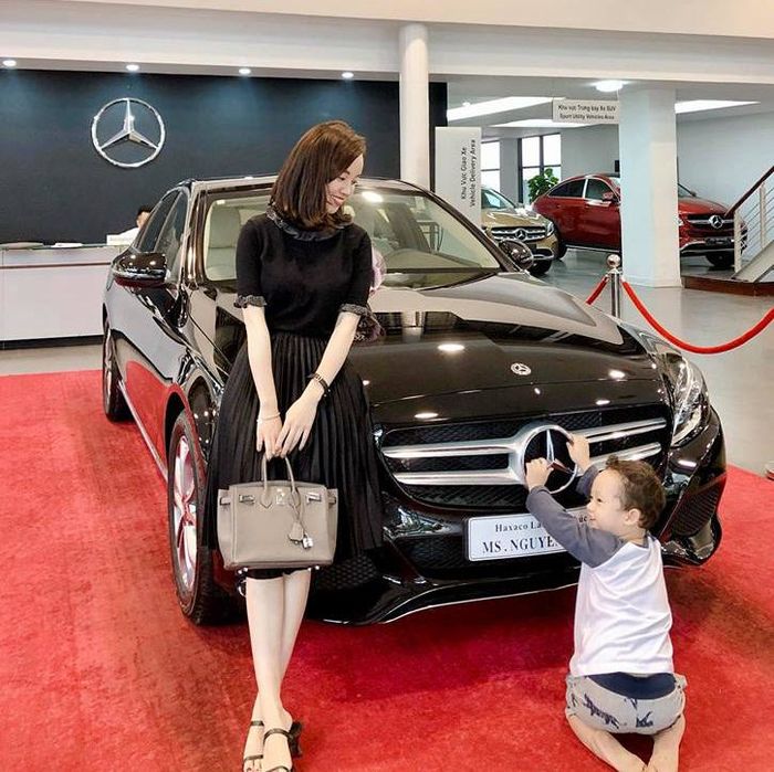 Cuộc sống viên mãn của Tâm Tít, Huyền Baby khi rời showbiz