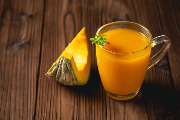Tăng cường sức đề kháng mùa dịch: Uống nước ép cam tươi, nước ép kiwi
