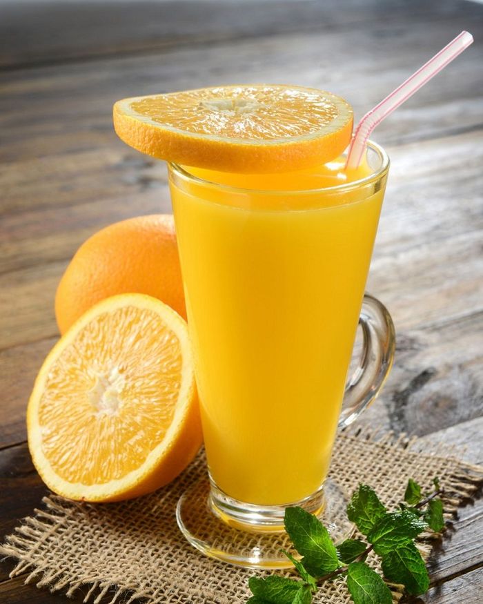 Tăng cường sức đề kháng mùa dịch: Uống nước ép cam tươi, nước ép kiwi