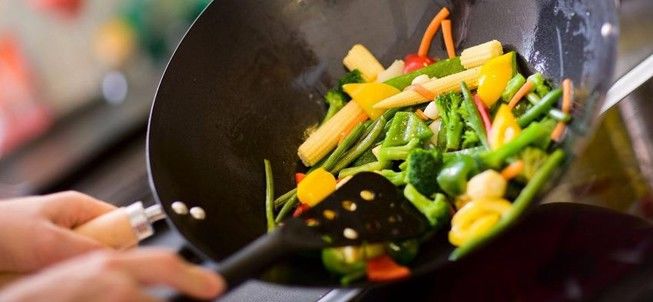 Tiến sĩ Phan Thanh Tâm: Dù rửa rau 2, 3 lần nước thì vẫn không sạch