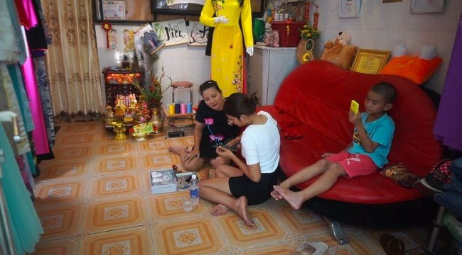 Thu nhập bèo bọt của sao Việt: Kiều Trinh phải ở nhà thuê