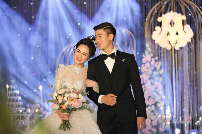 Thực đơn 9 món tại đám cưới Duy Mạnh: Không uổng bàn tiệc hơn 10 triệu
