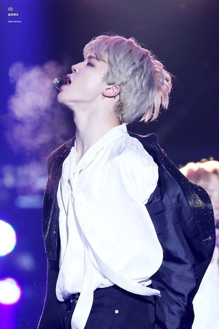 Top idol Kpop sở hữu xương quai hàm quyến rũ nhất do Knet bình chọn