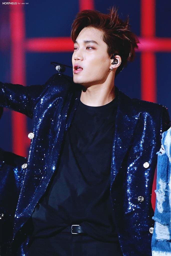 Top idol Kpop sở hữu xương quai hàm quyến rũ nhất do Knet bình chọn