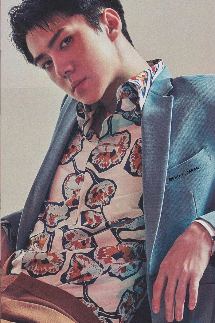 Top idol Kpop sở hữu xương quai hàm quyến rũ nhất do Knet bình chọn