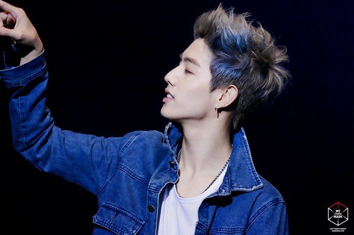 Top idol Kpop sở hữu xương quai hàm quyến rũ nhất do Knet bình chọn