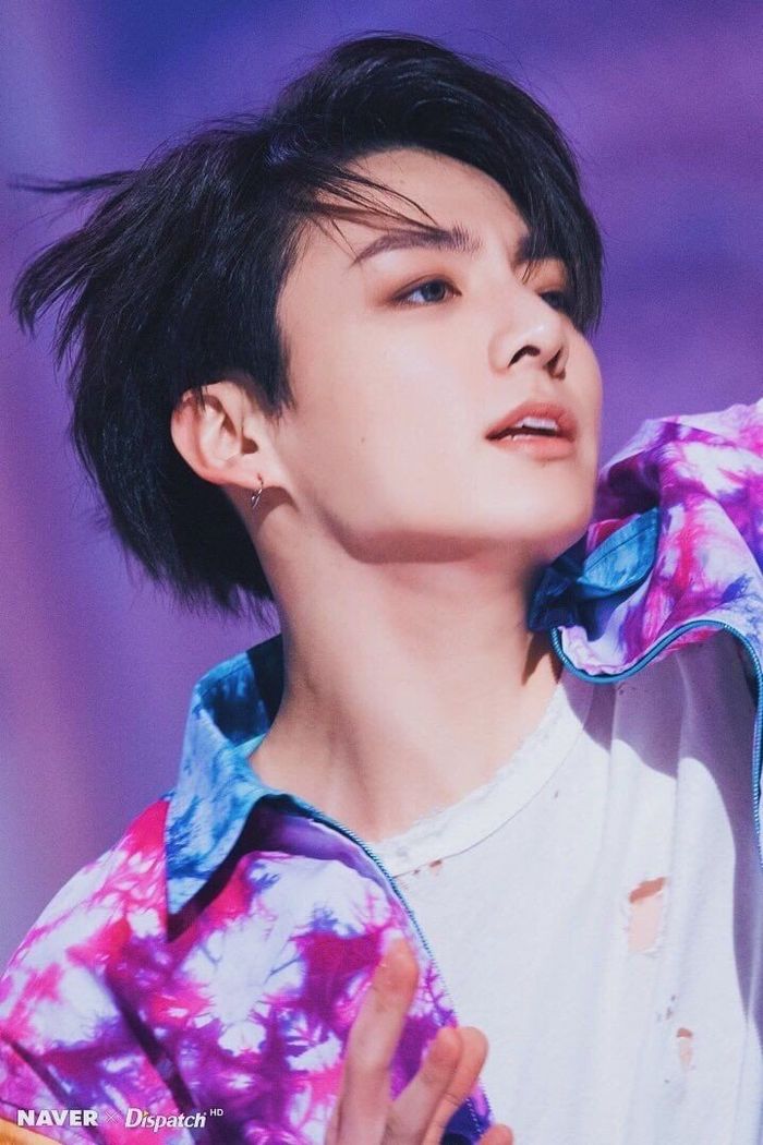 Top idol Kpop sở hữu xương quai hàm quyến rũ nhất do Knet bình chọn
