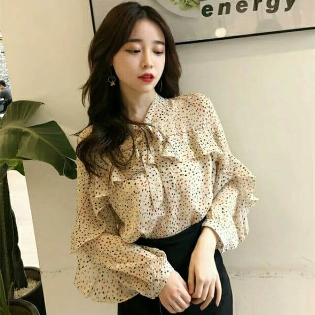 Trang phục mà mọi cô gái cần có: Không thể thiếu blazer, sơ mi