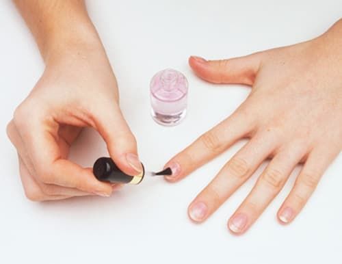 Bộ nail dịp Valentine: Hồng pastel, họa tiết đơn giản nhưng đáng yêu