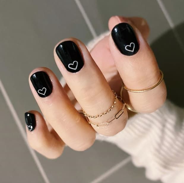 Bộ nail dịp Valentine: Hồng pastel, họa tiết đơn giản nhưng đáng yêu