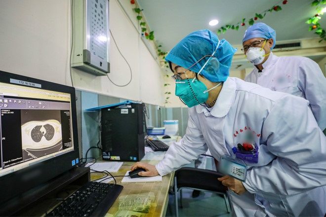 Trung Quốc bắt đầu bán trên thị trường loại thuốc chống Virus Corona