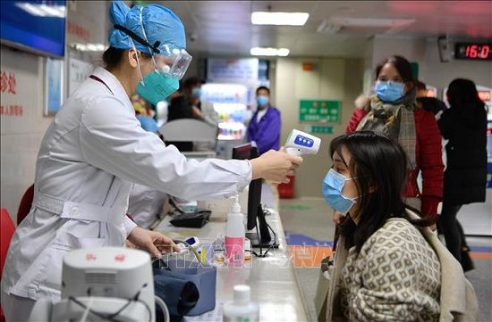 Trung Quốc: Ca ủ Corona không có dấu hiệu mà vẫn lây cho 5 người thân
