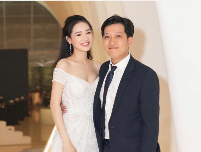Từng bị ám ảnh cân nặng, Nhã Phương giờ tự tin khoe bụng múi đáng gờm