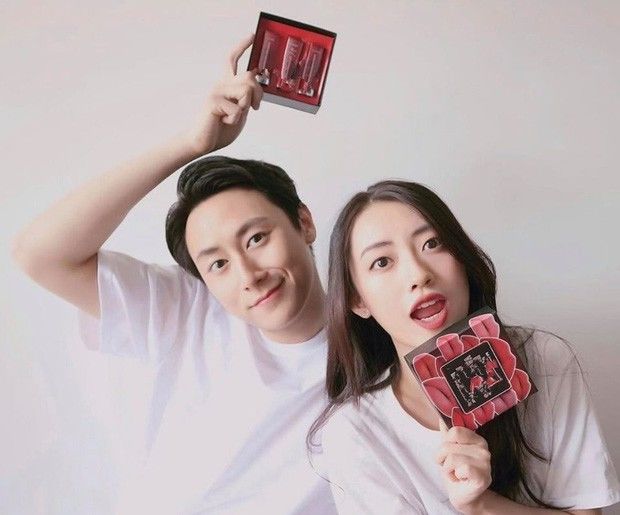Valentine 2020: Thanh Hằng, Erik than ế; Thu Minh khoe quà chồng tặng