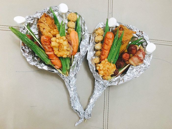 Valentine mùa dịch: Khẩu trang, nước rửa tay là món quà ý nghĩa nhất