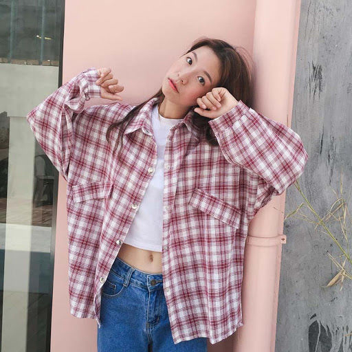 F5 phong cách với áo sơ mi: Hãy thử mix với quần short sắc màu