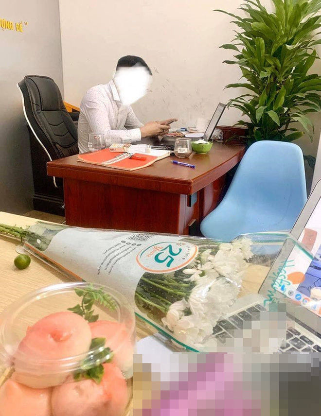 Dân mạng dở khóc dở cười vì cô gái nhận quà độc vào dịp 8/3