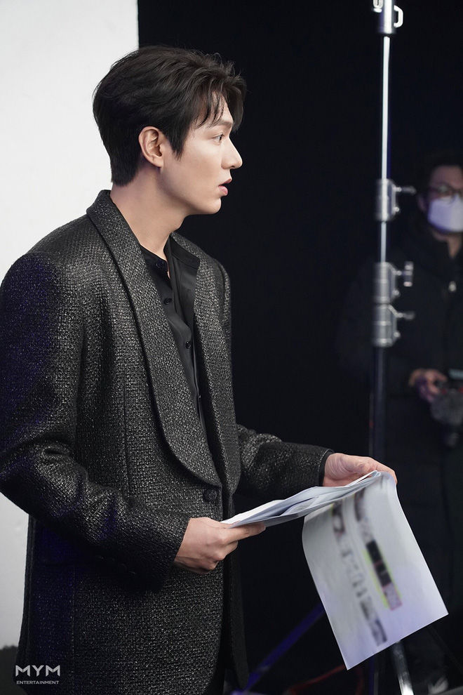 Phim chưa lên sóng, Lee Min Ho đã gieo thương nhớ bằng ảnh hậu trường