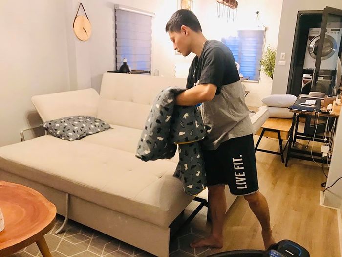 Vợ chồng trẻ cải tạo căn hộ cũ thành không gian xinh đẹp, tiện nghi