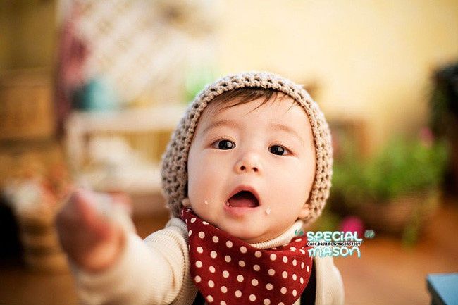 Sau 10 năm, cặp sao nhí nổi tiếng nhất Kbiz đã thành trai xinh gái đẹp